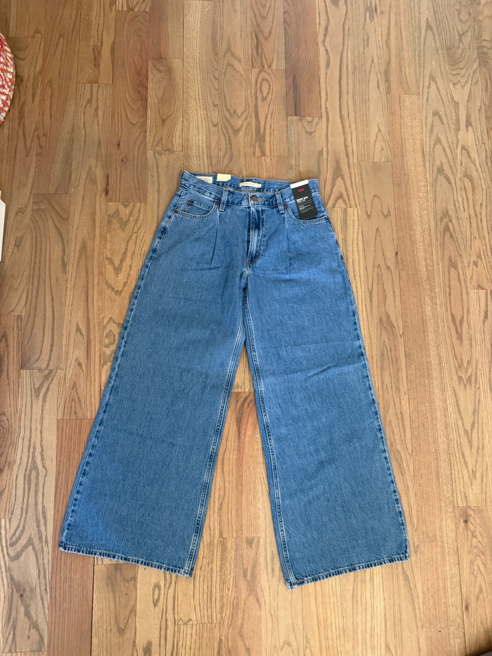 NEW LEVI Baggy Dad Jean - Picture 1 of 6